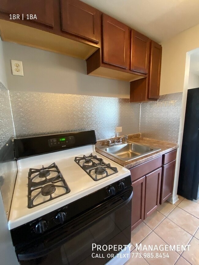 Foto del edificio - 8850 S Saginaw Ave