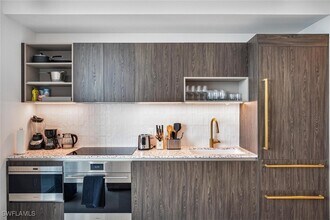 Building Photo - 159 NE 6th St