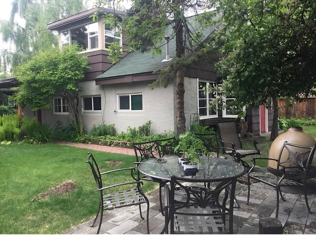 Building Photo - 1426 Orca St