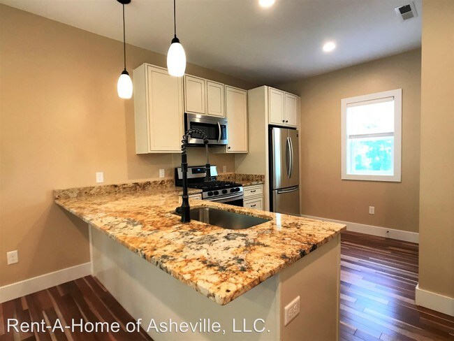 Foto del edificio - 2 br, 2 bath House - 13 Asbury Rd