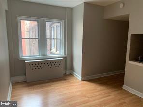 Building Photo - 1321 Spruce St