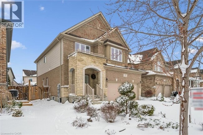 Building Photo - 130 Coopershawk St