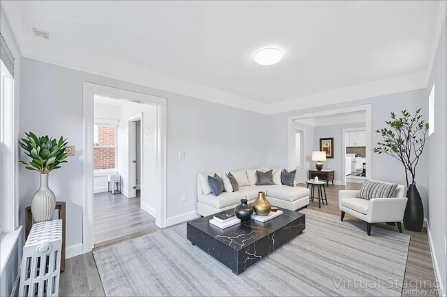 Photo - 61 James St House