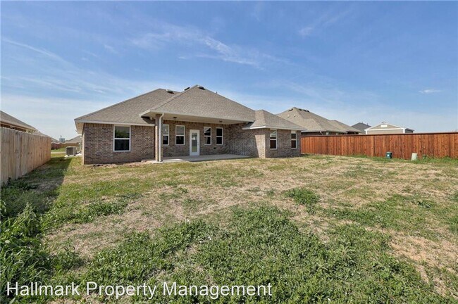 Building Photo - 4 br, 2.5 bath House - 11021 NW 20th Street
