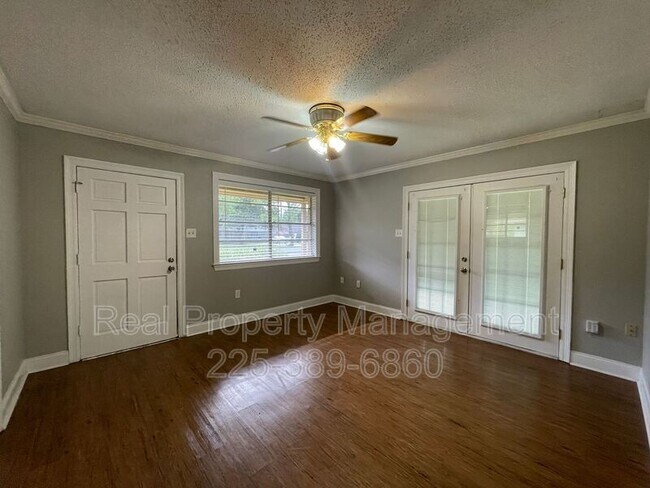 Foto del edificio - 275 W Chalfont Dr
