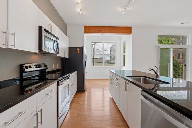 Foto del edificio - Gorgeous Downtown Durham 2bd/2ba Condo Ava...