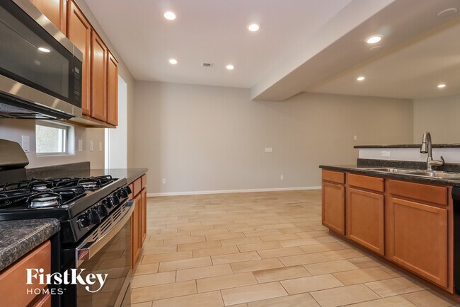 Foto del edificio - 19610 W Washington St