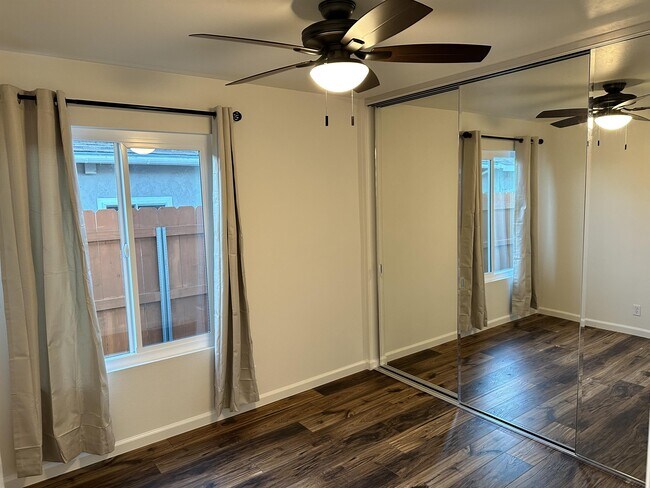 Foto del edificio - 14420 High Pine St
