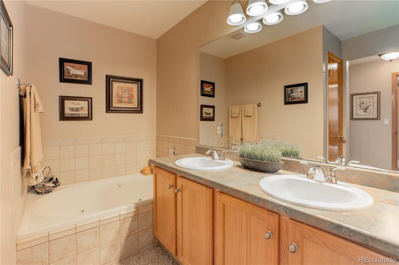 Foto principal - 3520 Spear St