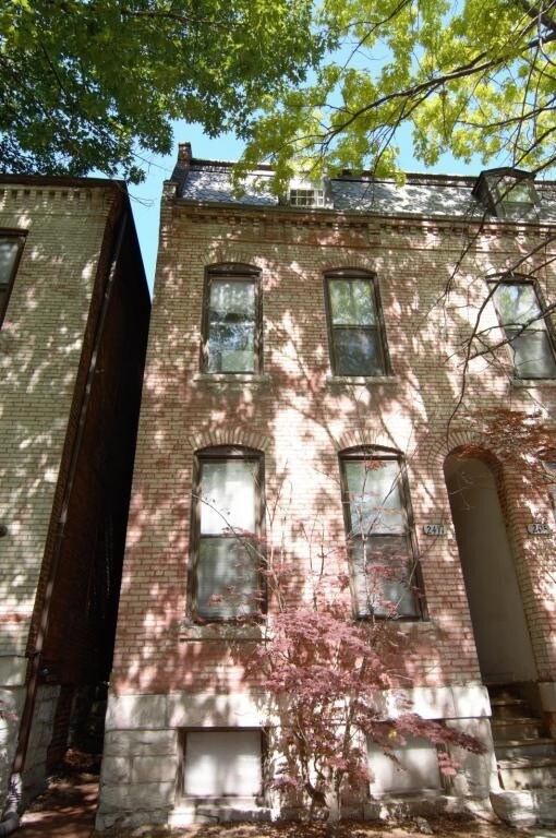 Foto del edificio - 2417A S 10th St St. Louis , Mo, 63104