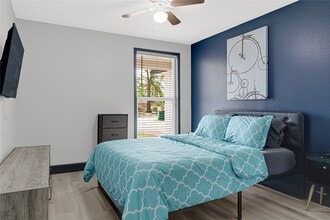 Building Photo - 12115 Wood Forest Dr