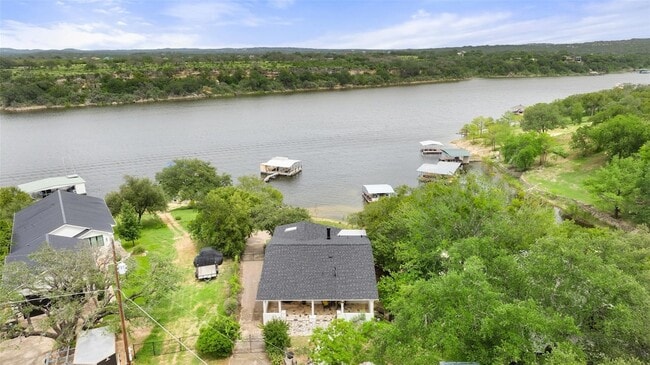 Building Photo - 1201 Lakeshore Dr