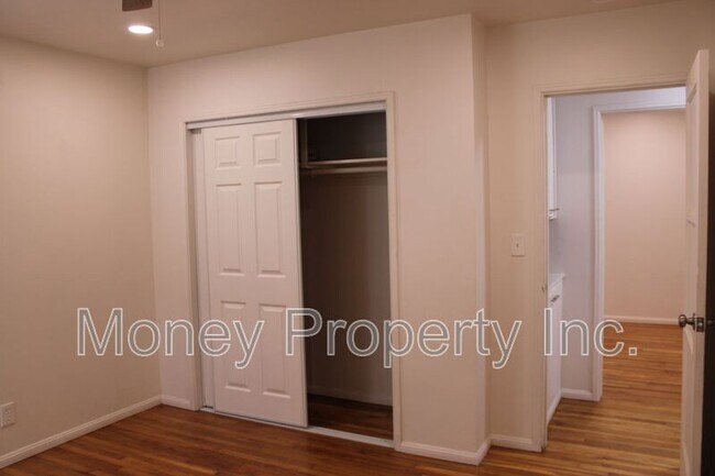 Building Photo - 1109 Del Mar Ave