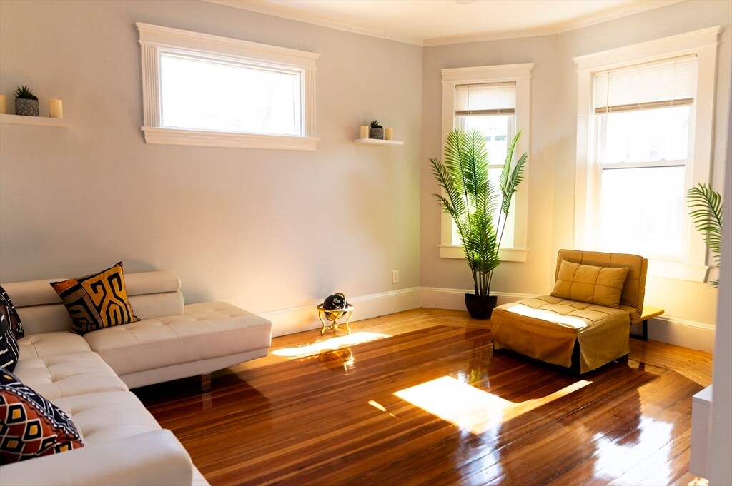 Foto principal - 123 Howland St