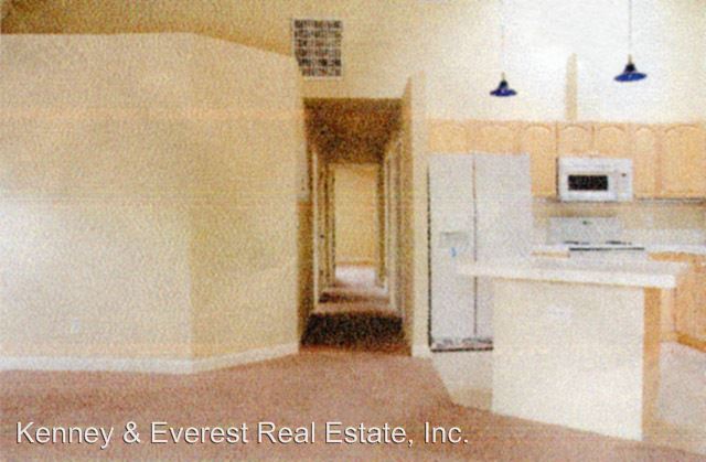 Building Photo - 2911 David Ave