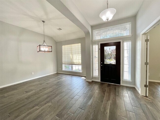 Foto del edificio - 26127 Ashland Hollow Ln