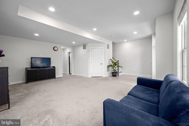 Foto del edificio - 3923 Cooks Ln