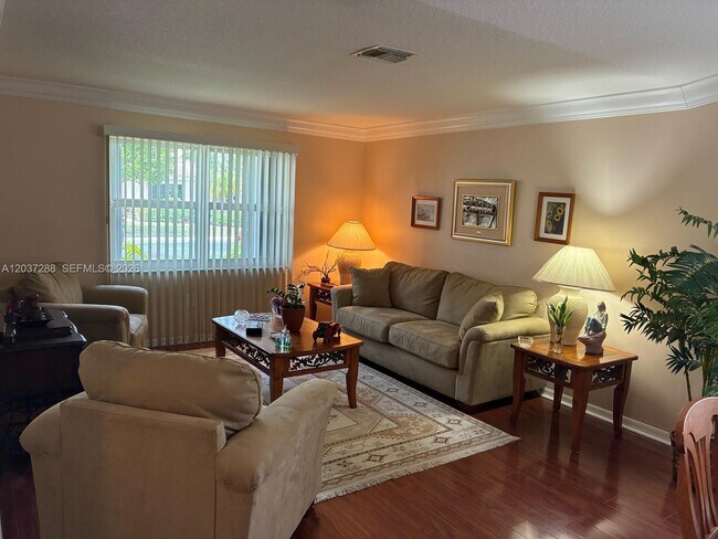 Foto del edificio - 1412 NW 129th Terrace
