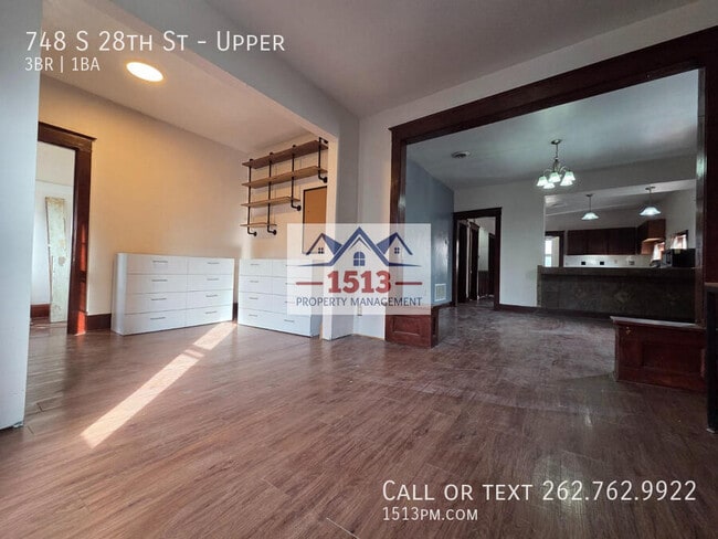 Building Photo - 748 S 28th St