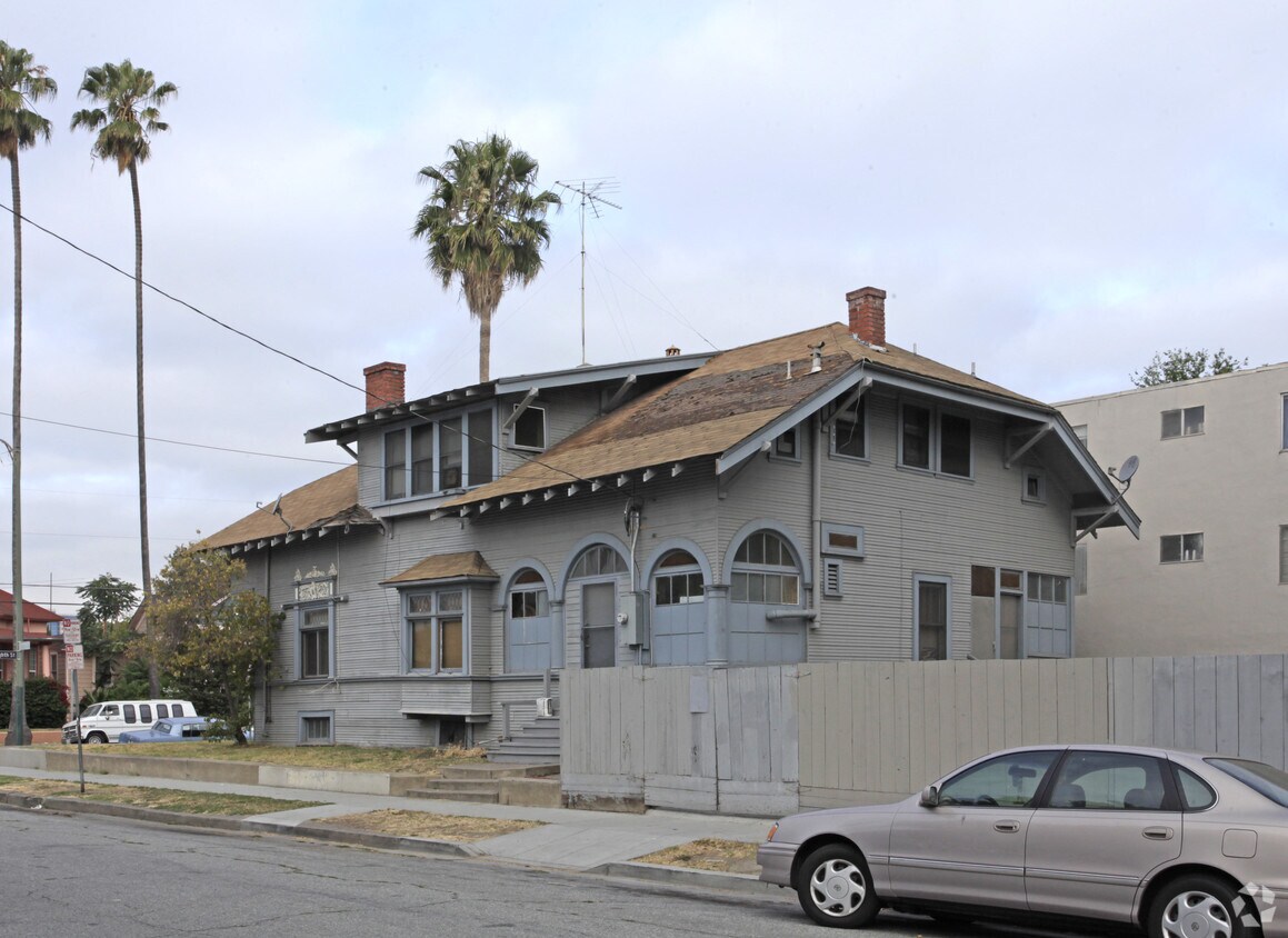 Foto del edificio - 698 S 8th St