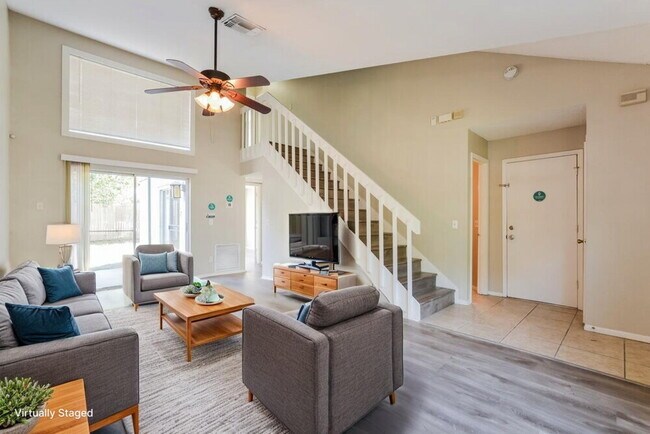 Building Photo - 1280 Pin Oak Dr