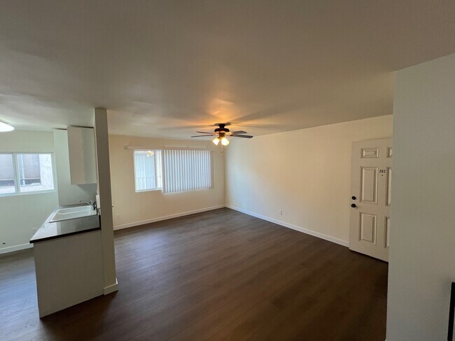 Foto del edificio - 4062 Inglewood Blvd