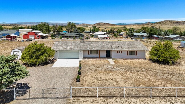 Foto del edificio - 1440 E New York Pl