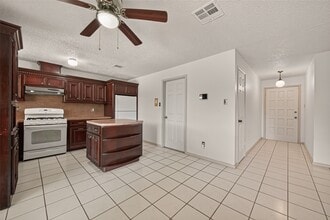 Building Photo - 5206 Olana Dr