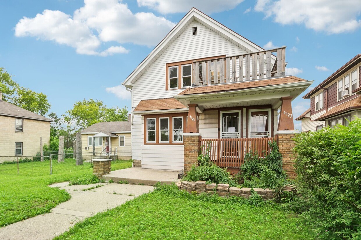 Primary Photo - 4121 N 20th St