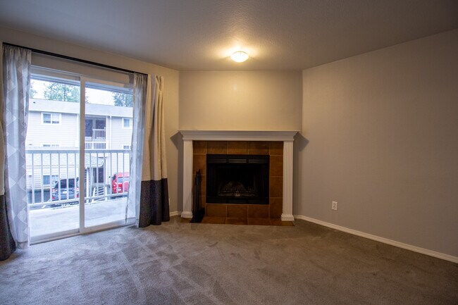 Building Photo - 1126 N 198th St