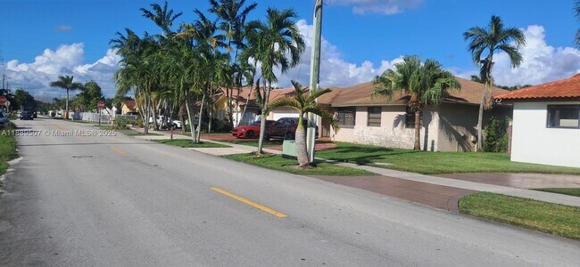 Foto del edificio - 1417 SW 139th Ave