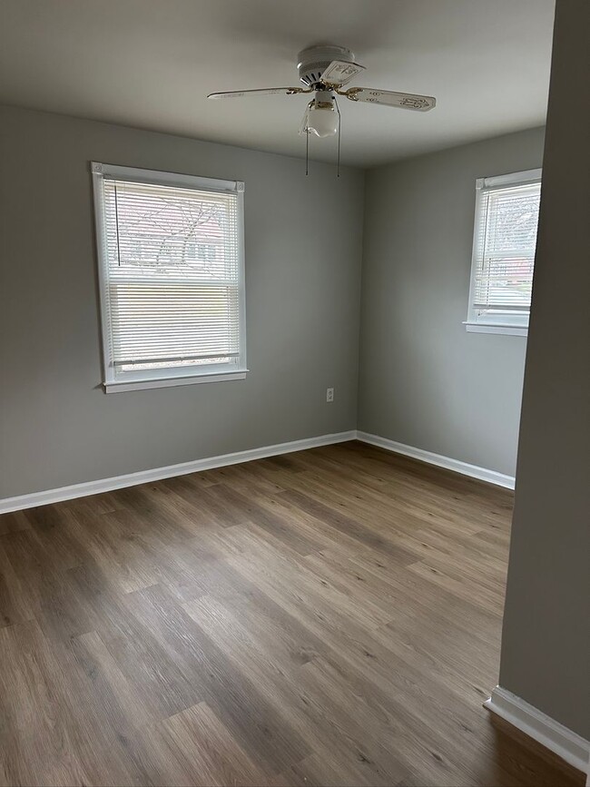 Building Photo - 808 Templecliff Rd