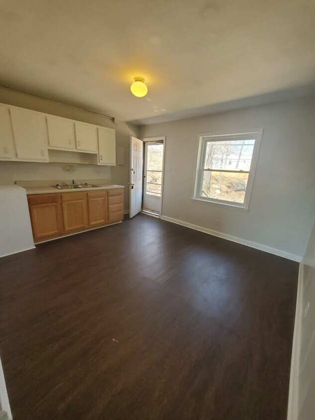 Foto principal - 2332 N Cherry St