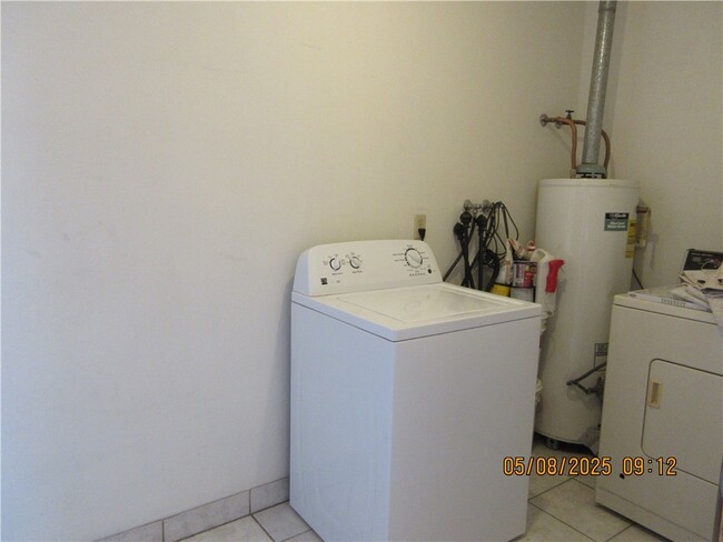 Building Photo - 3546 N Verdugo Rd