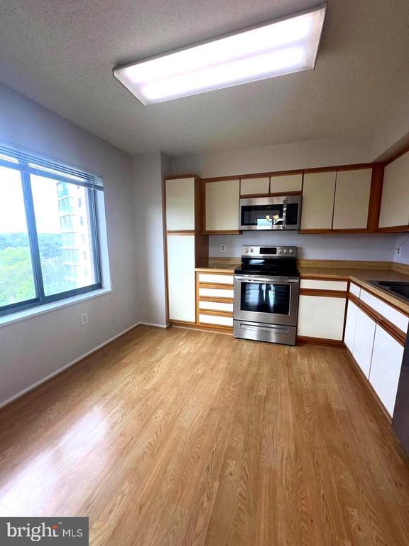 Foto del edificio - 3310 N Leisure World Blvd