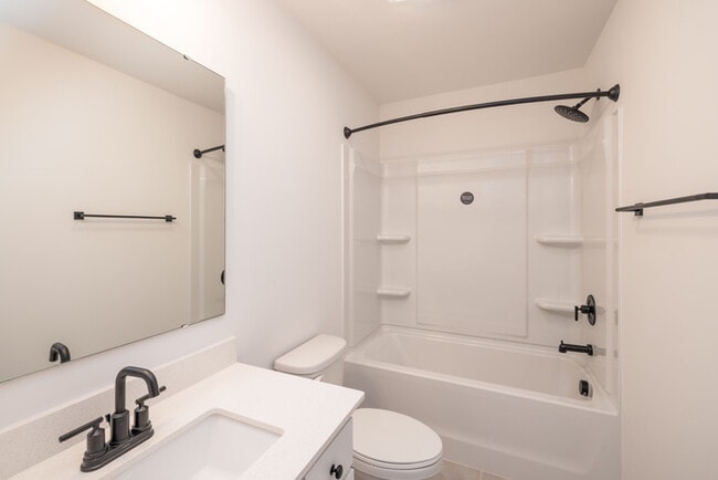 Building Photo - NEW CONSTRUCTION 4BD/2.5 Home in Stonebridge - Golf Course View