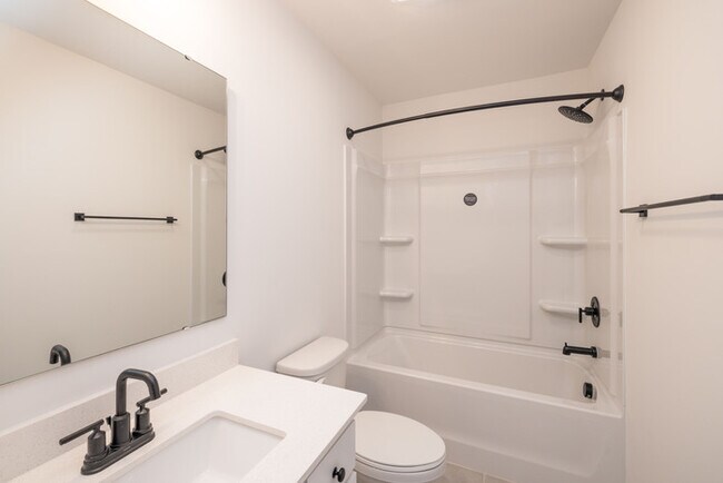 Foto del edificio - NEW CONSTRUCTION 4BD/2.5 Home in Stonebridge - Golf Course View