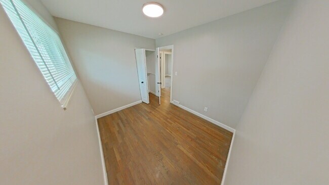 Foto del edificio - "3-Bed Sterling Heights Home with Granite Kitchen & Finished Basement!"