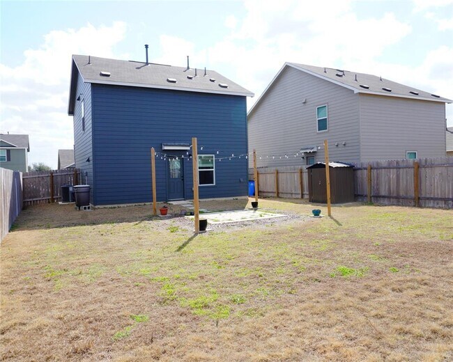Building Photo - 13804 Knights Br Dr