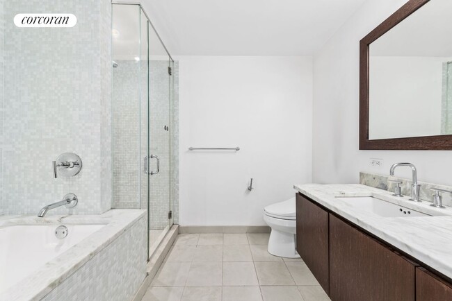 Building Photo - 350 W 53rd St