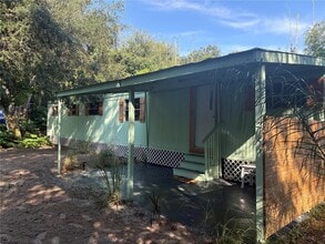 Building Photo - 10 Seminole Ave