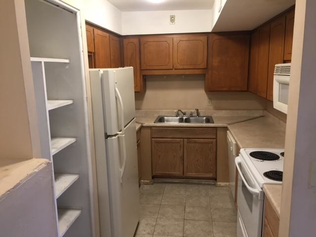Primary Photo - 2412 W Campbell Ave