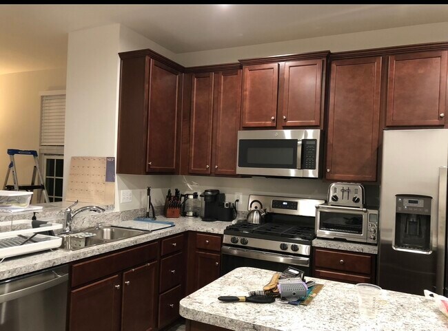Foto del edificio - 2081 Elm Tree Ct