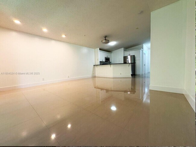 Foto del edificio - 572 Woodgate Cir