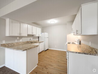 Building Photo - Creekside at Fenton Heights