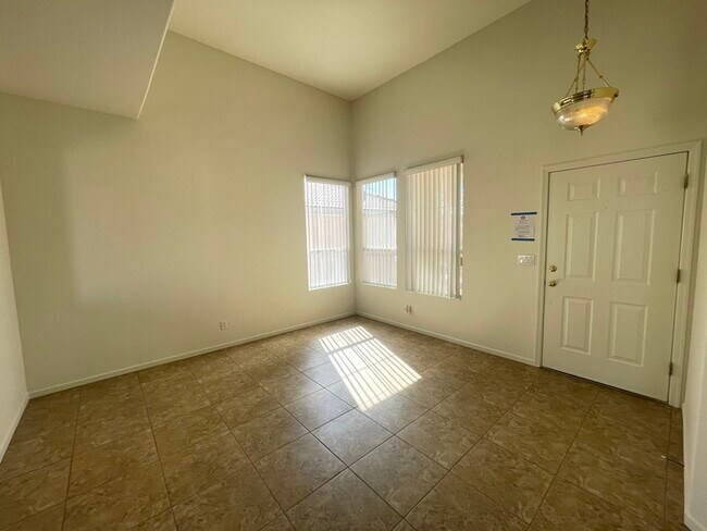 Building Photo - This property has been shown before and wi...