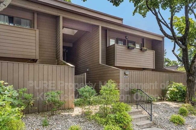 Building Photo - 750 Shaker Dr