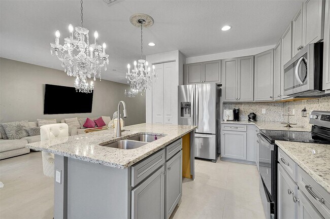 Foto del edificio - 455 NW 33rd Ln