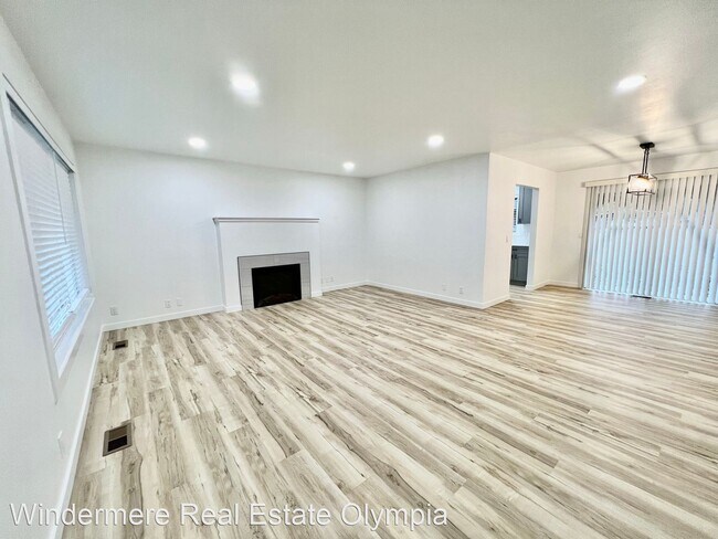 Foto del edificio - 3 br, 1.5 bath House - 856 Marvin Rd SE