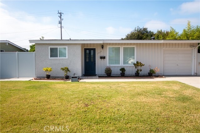 Primary Photo - 1824 E Holly Oak Dr
